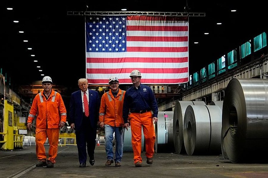 Trump njofton rritje prej 50 për qind të tarifave të çelikut dhe aluminit